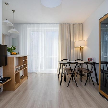 Shortstaypoland Plac Dabrowskiego B140 วอร์ซอ ภายนอก รูปภาพ